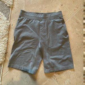 Lululemon Grey Shorts size medium